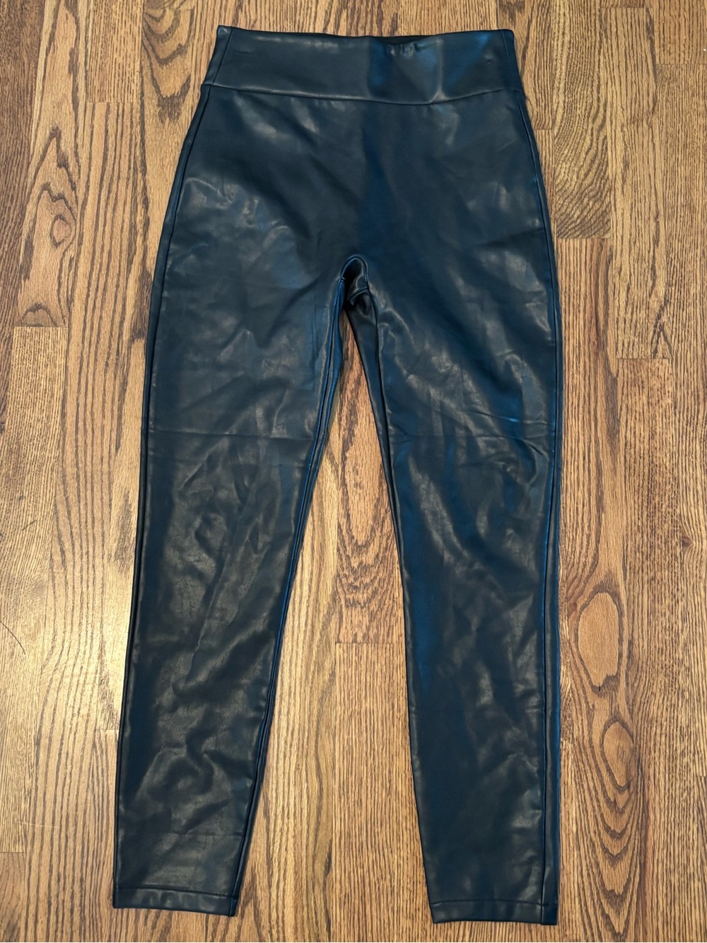 Abercrombie & Fitch Black Ultra High Rise Classic Vegan Leather Leggings Size S